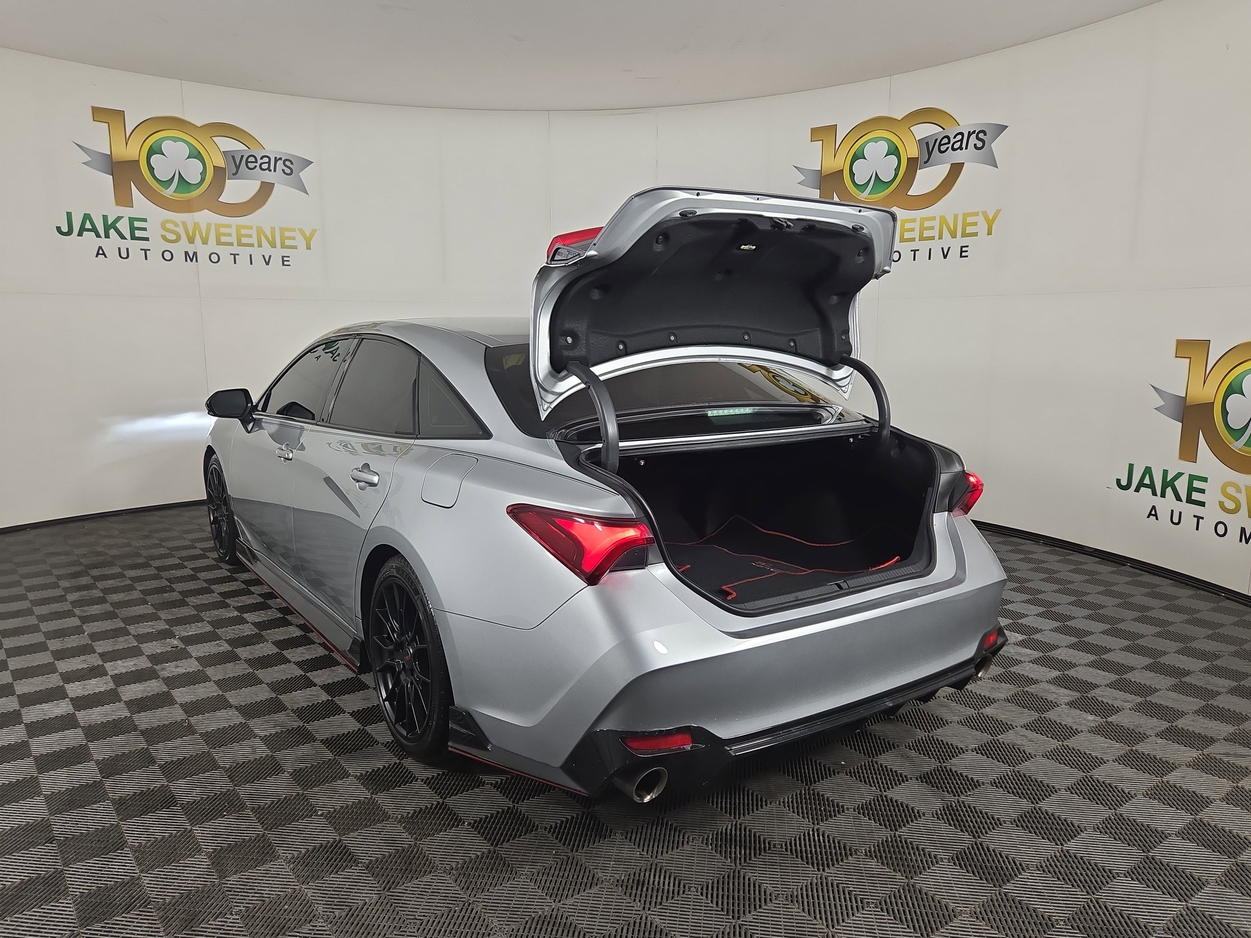 Used 2020 Toyota Avalon TRD image 32