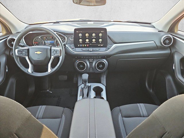 Used 2026 Chevrolet Blazer LT FWD image 16