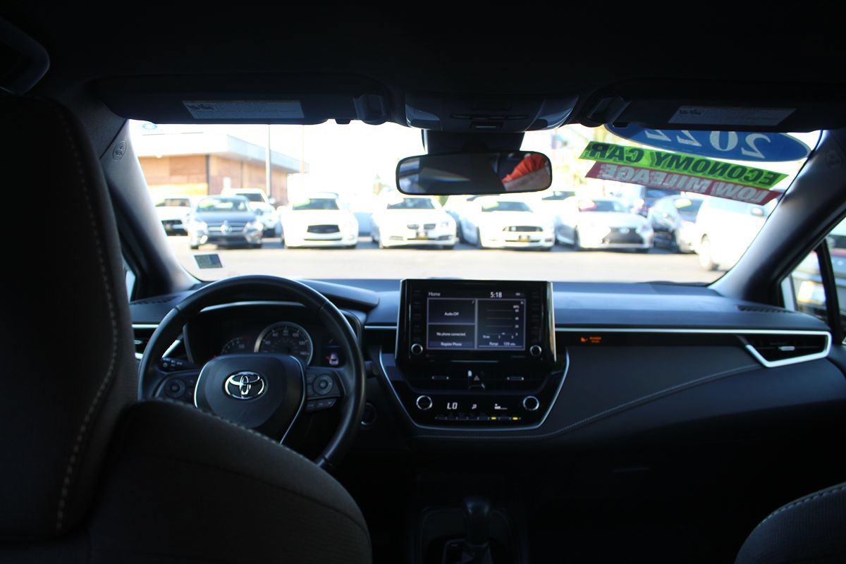 Used 2022 Toyota Corolla SE w/ Carpet Mat Package (TMS) FWD image 25
