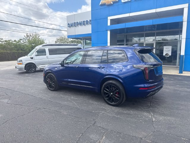 Used 2024 Cadillac XT6 Sport w/ LPO, Onyx Lite Package AWD/4WD image 5