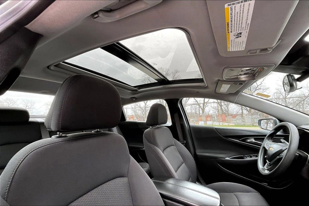 Used 2023 Chevrolet Malibu LT FWD image 21
