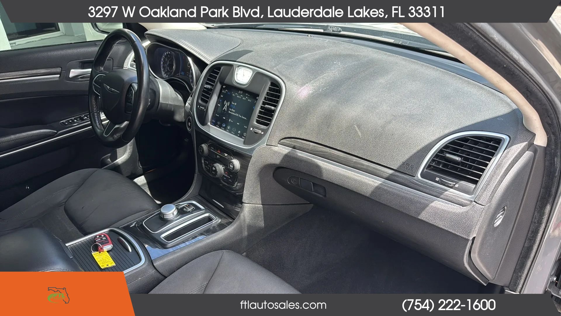 Used 2019 Chrysler 300 Touring w/ Sport Appearance Package RWD image 34