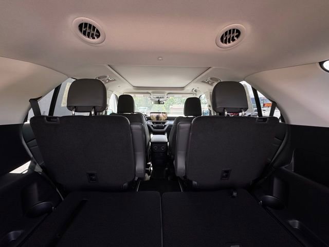 New 2026 Ford Explorer Active AWD/4WD image 7