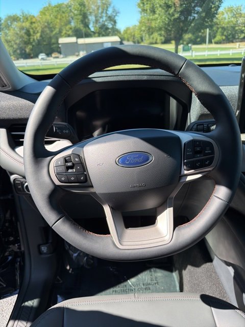New 2025 Ford Explorer Active image 15