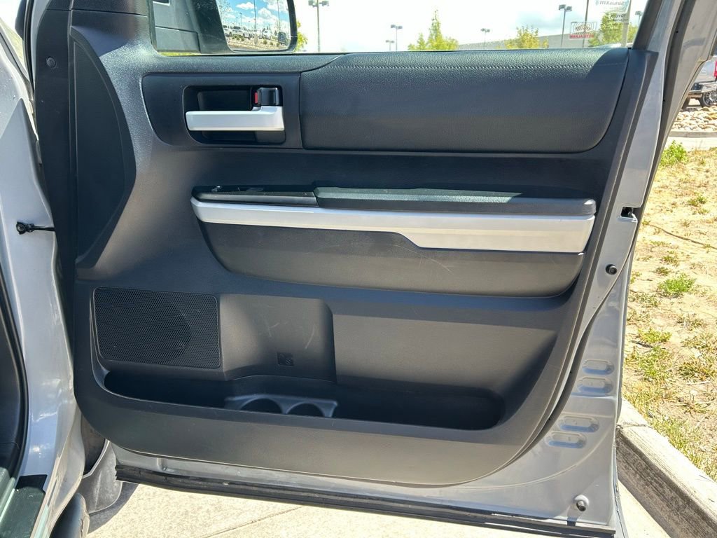 Used 2020 Toyota Tundra SR5 w/ TRD Off-Road Package AWD/4WD image 30