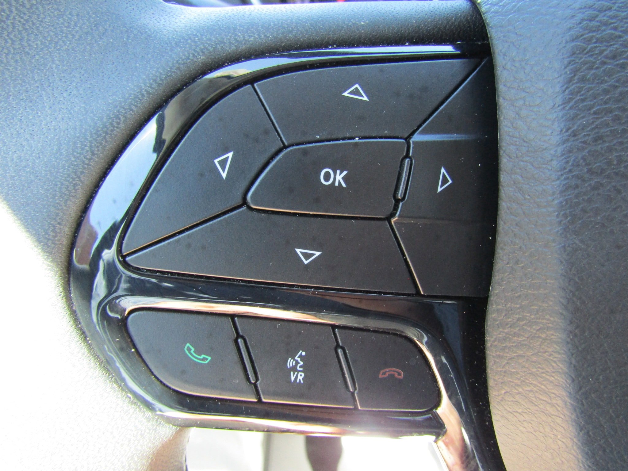Used 2023 Jeep Cherokee Altitude Lux AWD/4WD image 22
