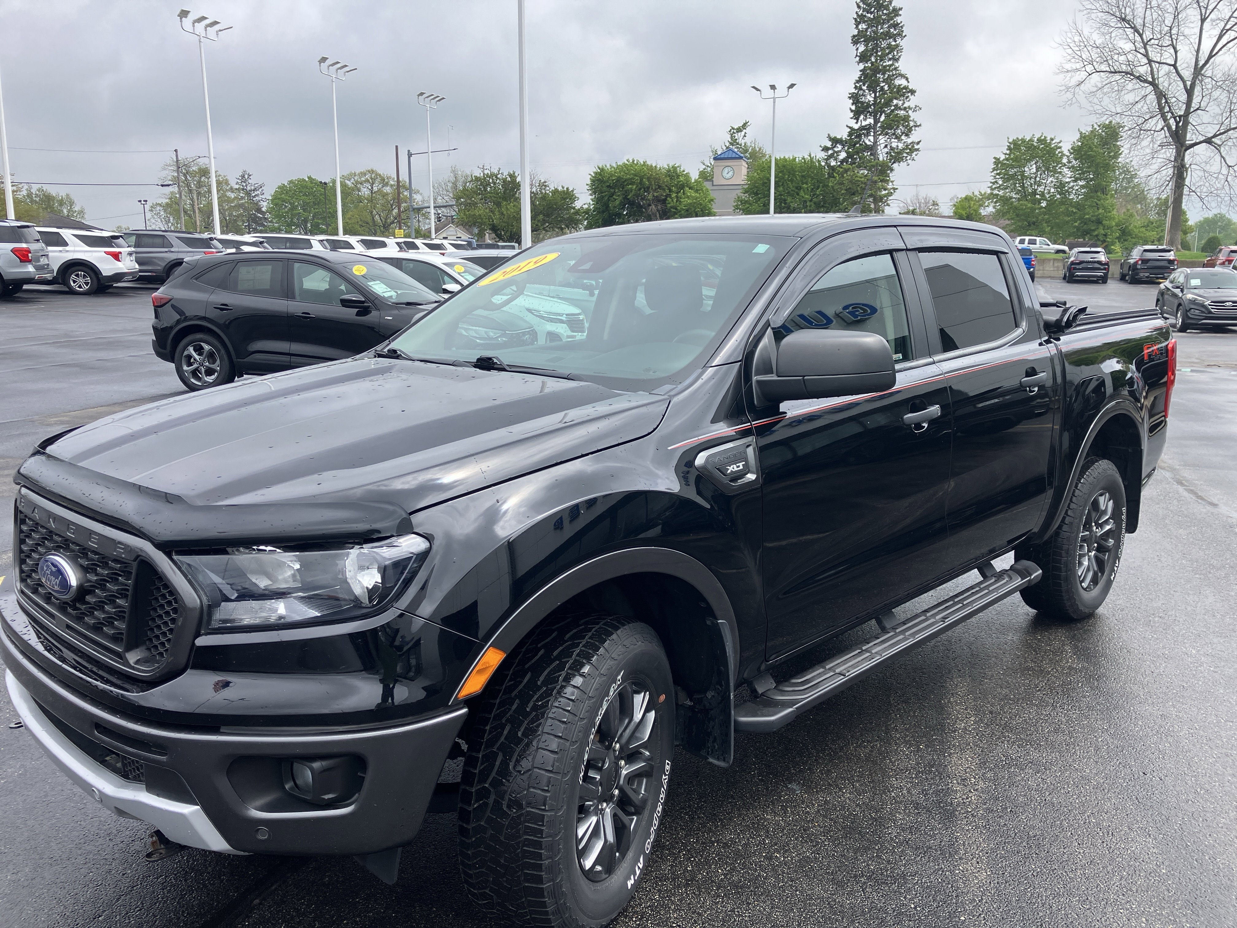 Used 2019 Ford Ranger XLT w/ Equipment Group 302A Luxury AWD/4WD image 3