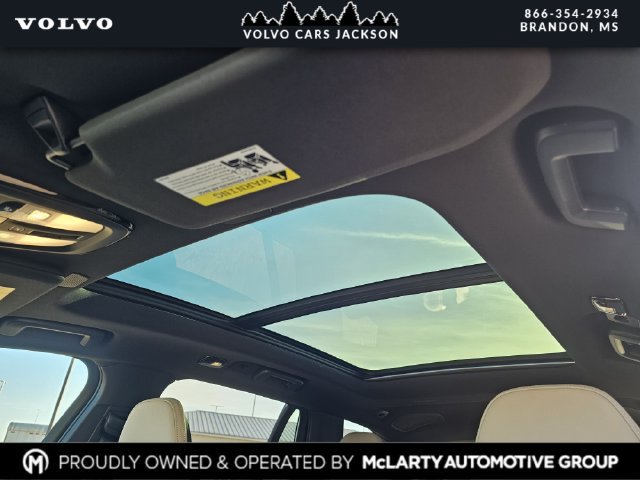 New 2026 Volvo XC90 B6 Plus w/ Protection Package Premier AWD/4WD image 19