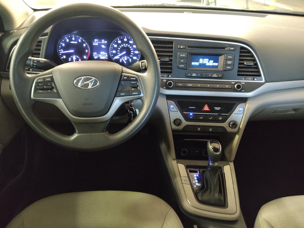 Used 2017 Hyundai Elantra SE FWD image 22