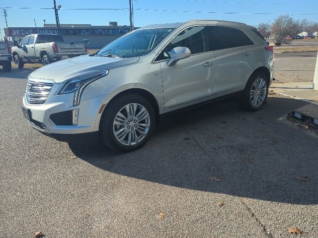 Used 2019 Cadillac XT5 Premium Luxury image 3