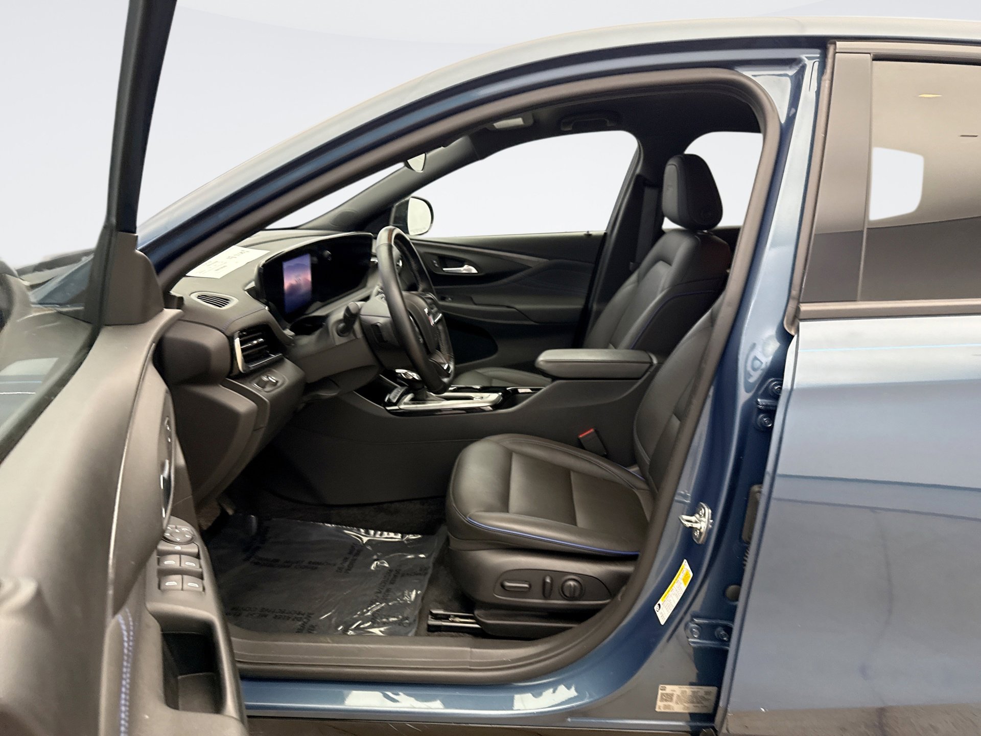 Used 2024 Buick Envista Sport Touring w/ Convenience I Package image 10