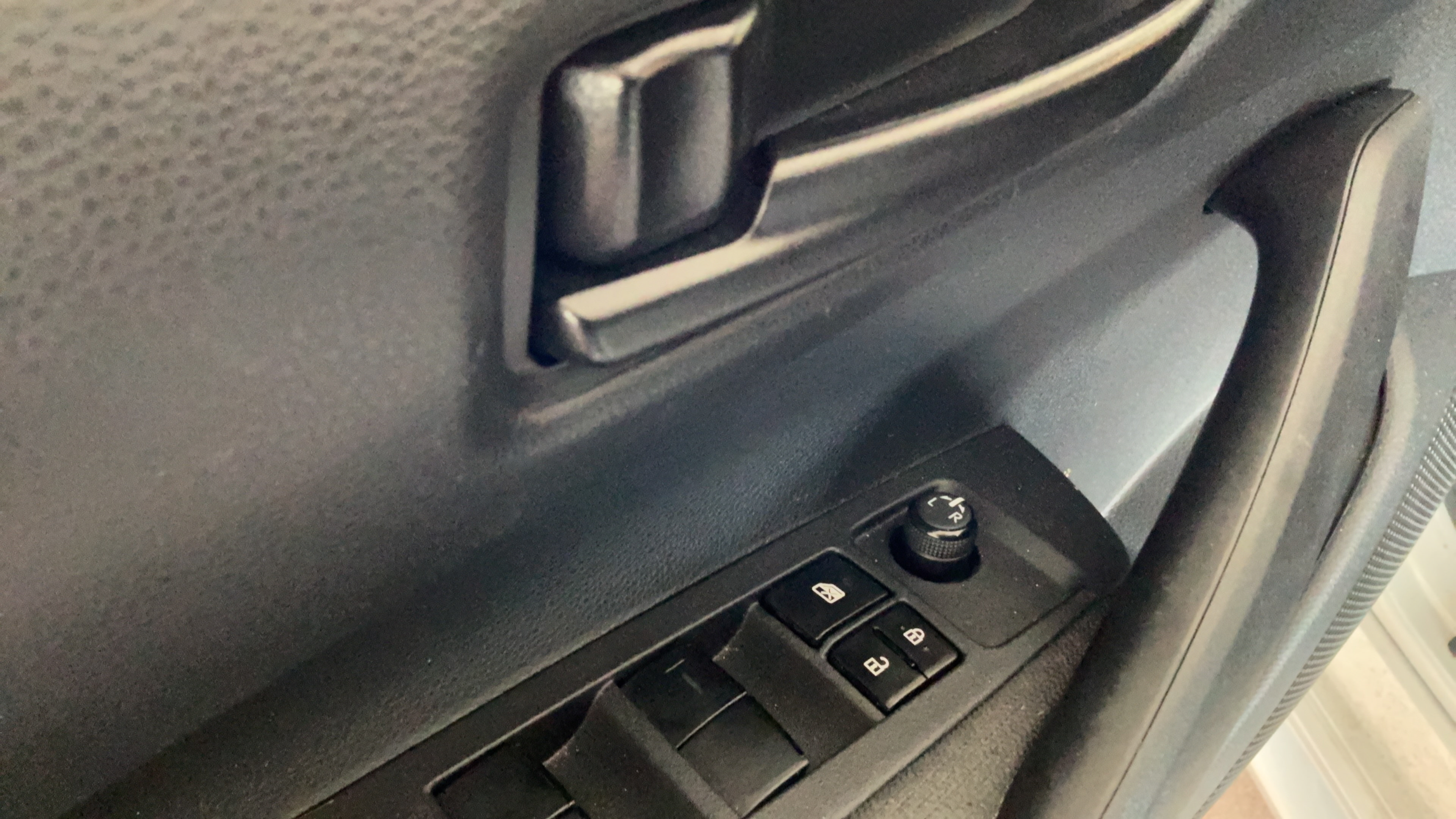 Used 2023 Toyota Corolla LE w/ Carpet Mat Package (TMS) FWD image 20