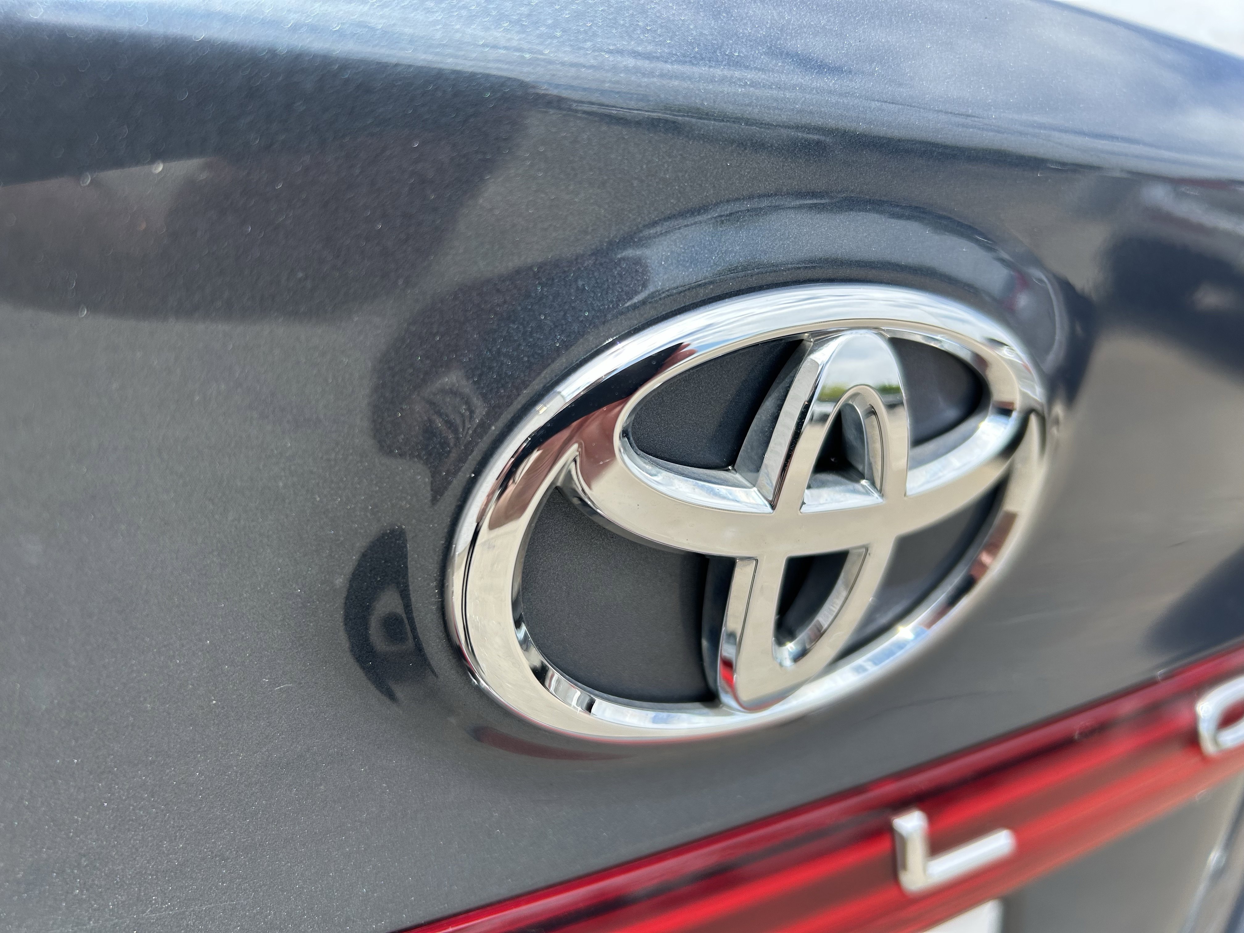 Certified 2019 Toyota Avalon XLE w/ Moonroof Package FWD image 8