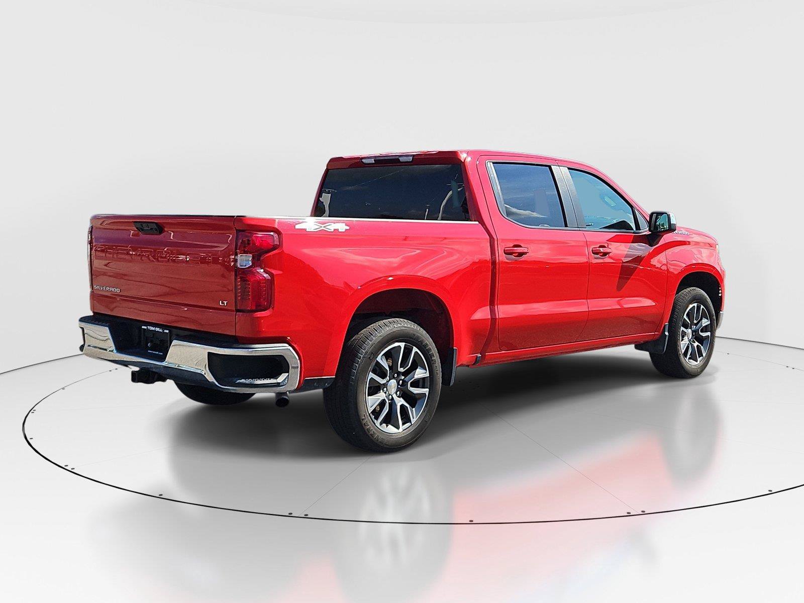 Used 2023 Chevrolet Silverado 1500 LT AWD/4WD image 4