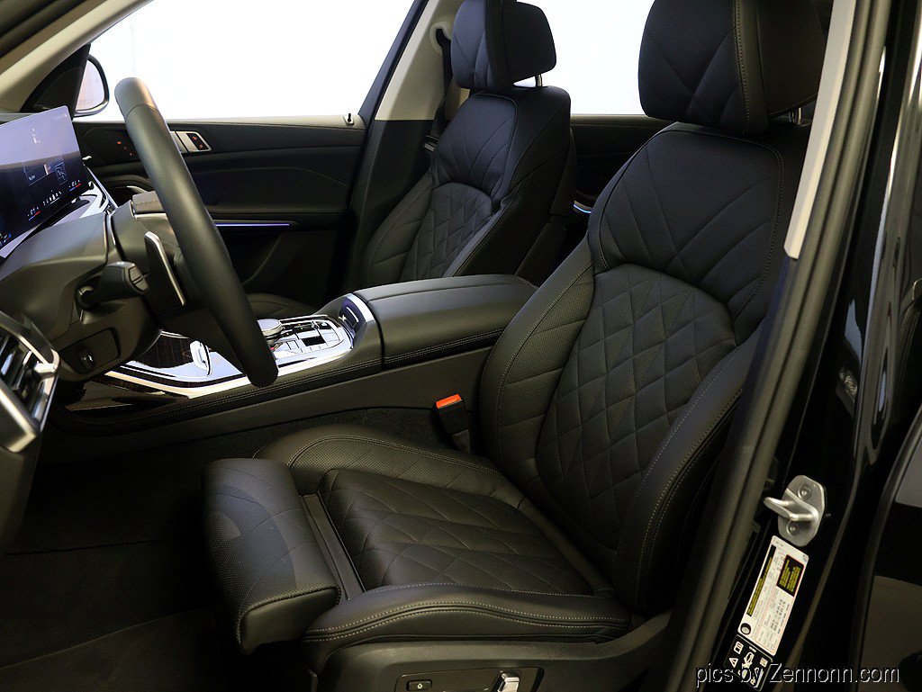 Certified 2025 BMW X7 xDrive40i AWD/4WD image 10