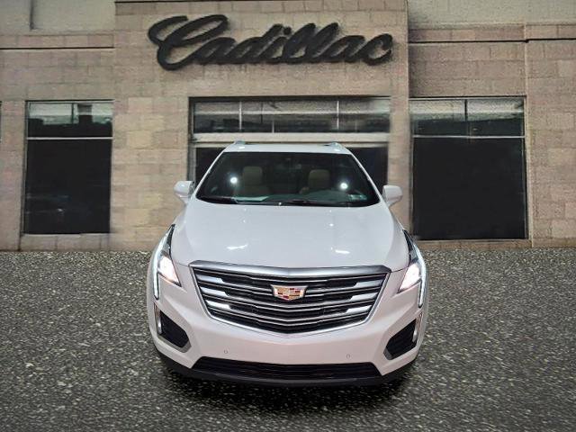 Used 2018 Cadillac XT5 Luxury w/ Driver Awareness Package AWD/4WD image 8