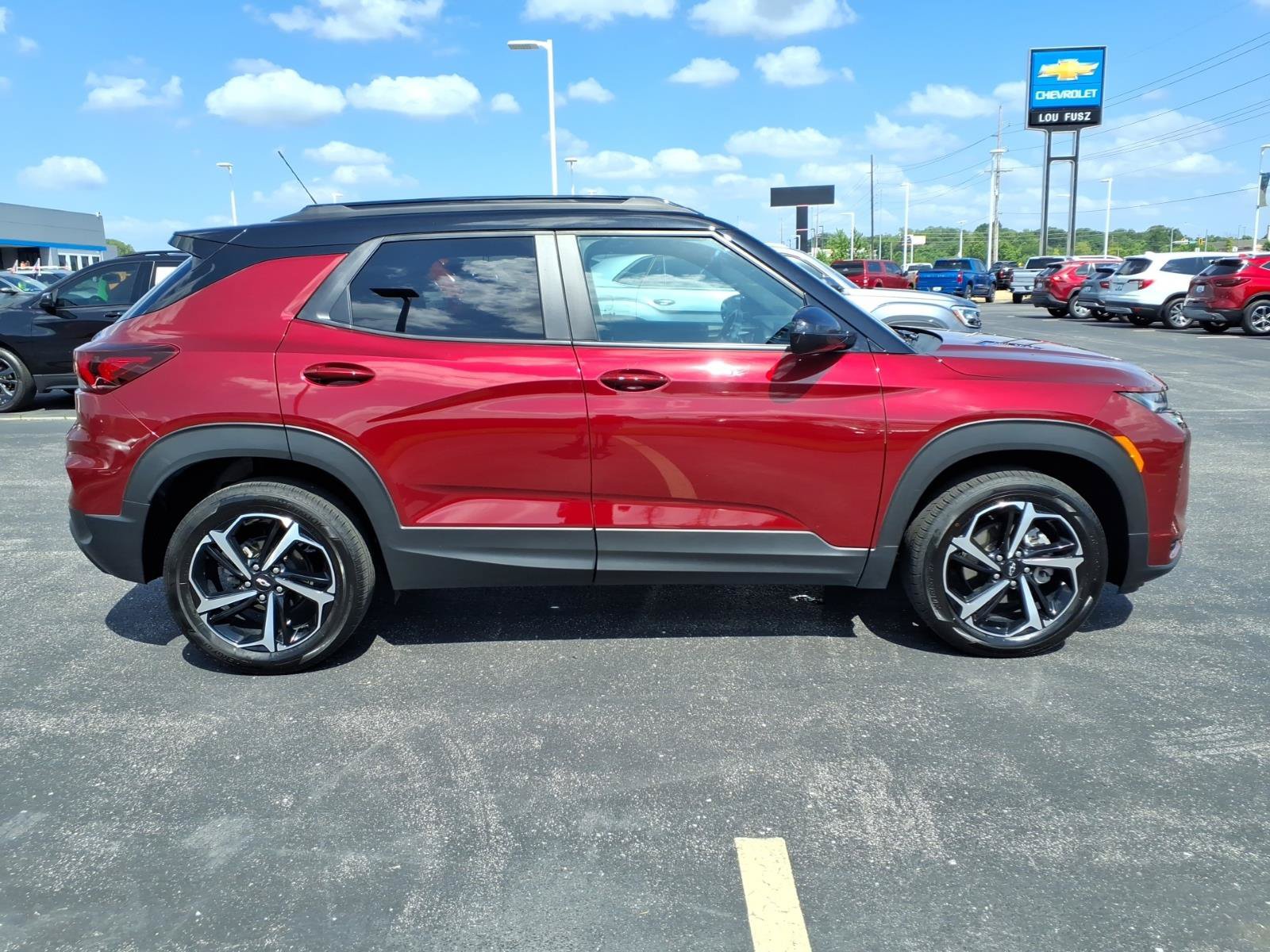 Used 2023 Chevrolet TrailBlazer RS w/ Convenience Package AWD/4WD image 27
