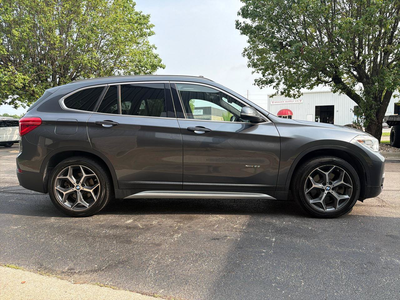 Used 2016 BMW X1 xDrive28i AWD/4WD image 6