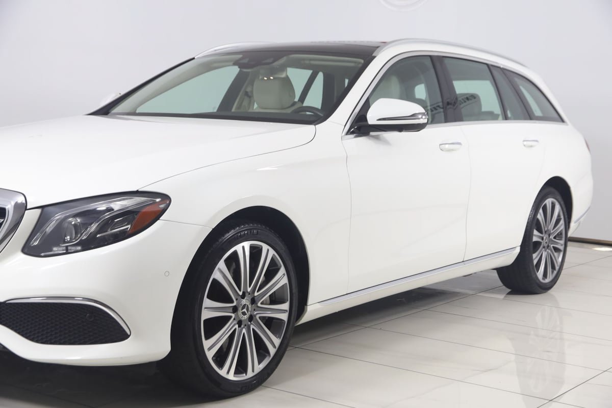 Used 2020 Mercedes-Benz E 450 4MATIC Wagon w/ Premium Package image 58