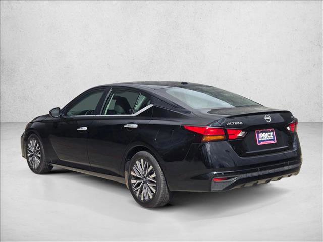 Used 2023 Nissan Altima 2.5 SV FWD image 7