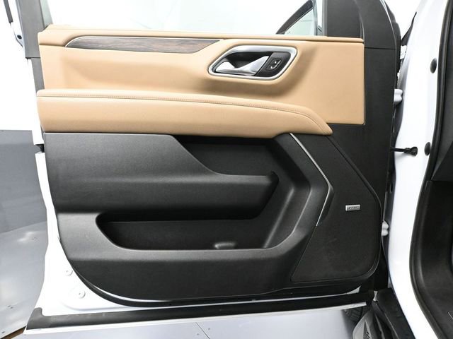 Used 2021 Chevrolet Tahoe Premier w/ Premium Package image 22