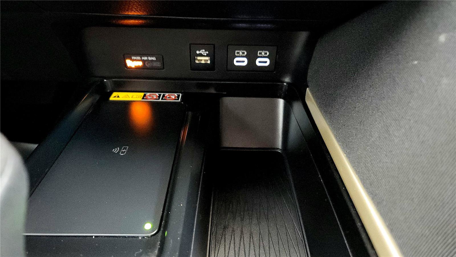 Used 2025 Toyota Camry LE image 33