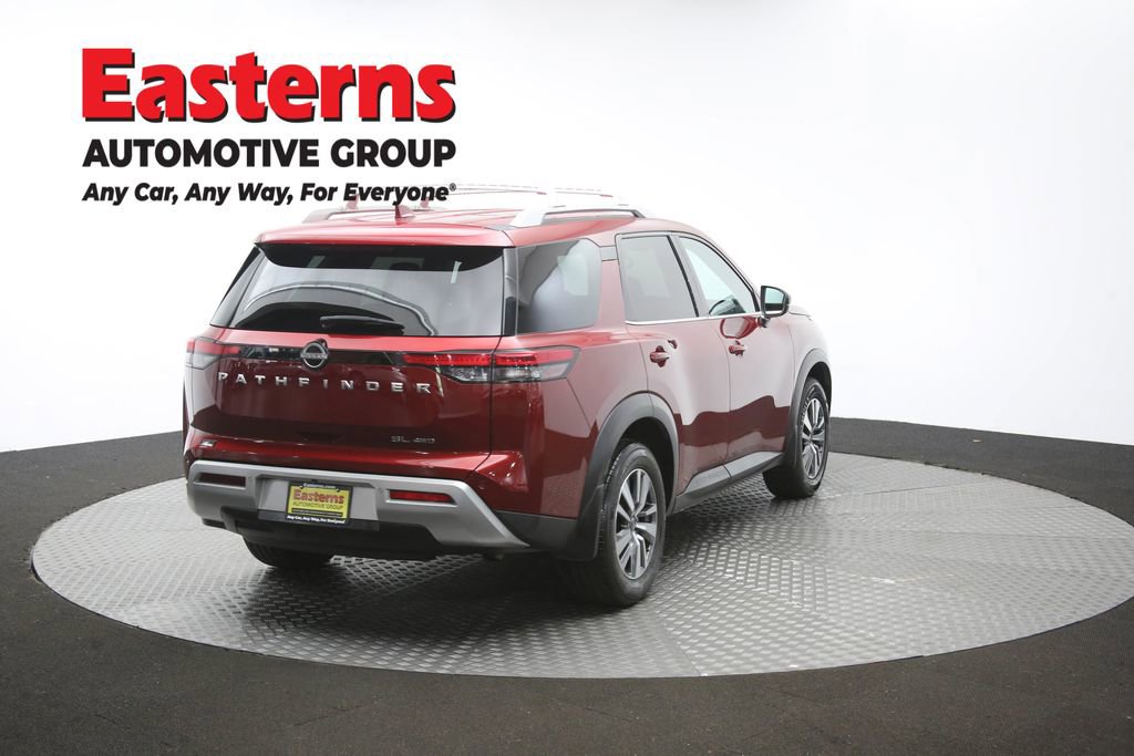 Used 2022 Nissan Pathfinder SL AWD/4WD image 39