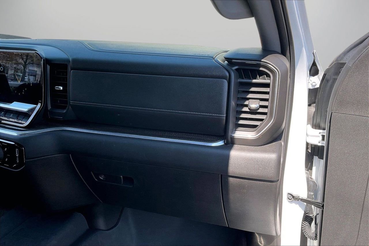 Used 2024 Chevrolet Silverado 2500 LT image 20