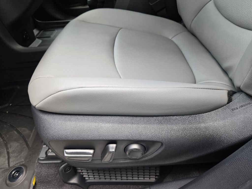 New 2026 Toyota Sienna XLE FWD image 16