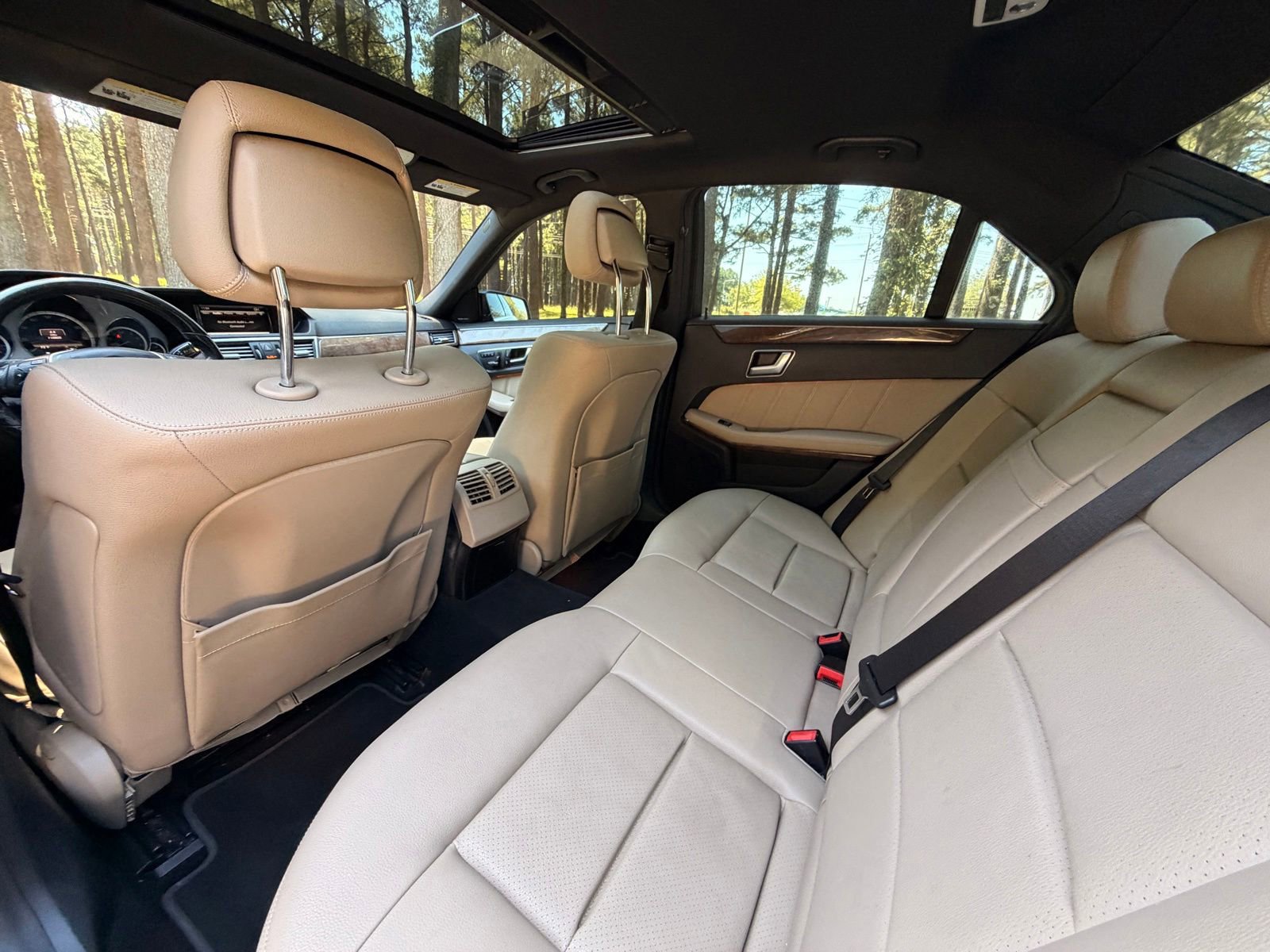 Used 2013 Mercedes-Benz E 350 Sedan image 15