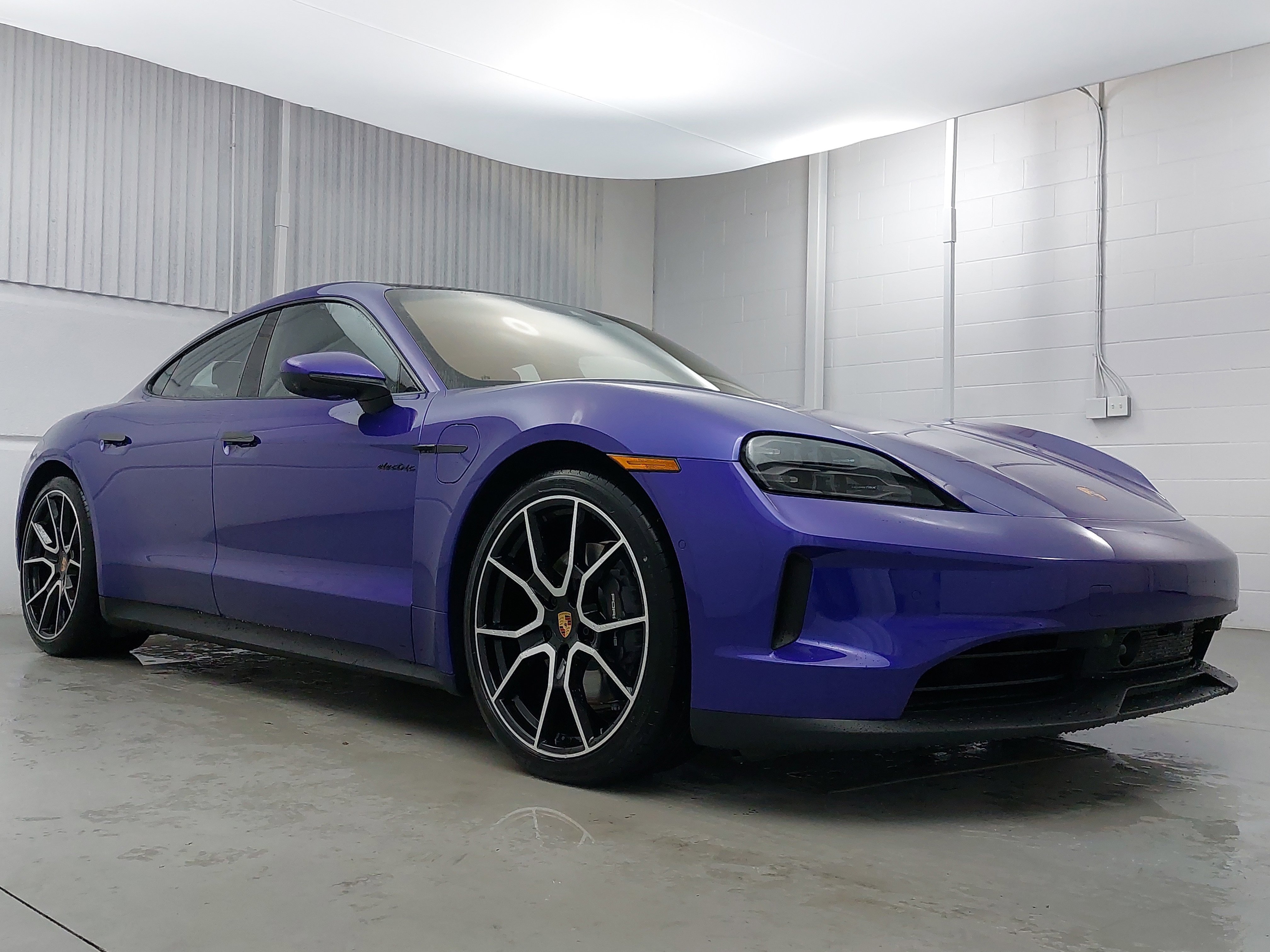 New 2025 Porsche Taycan image 9