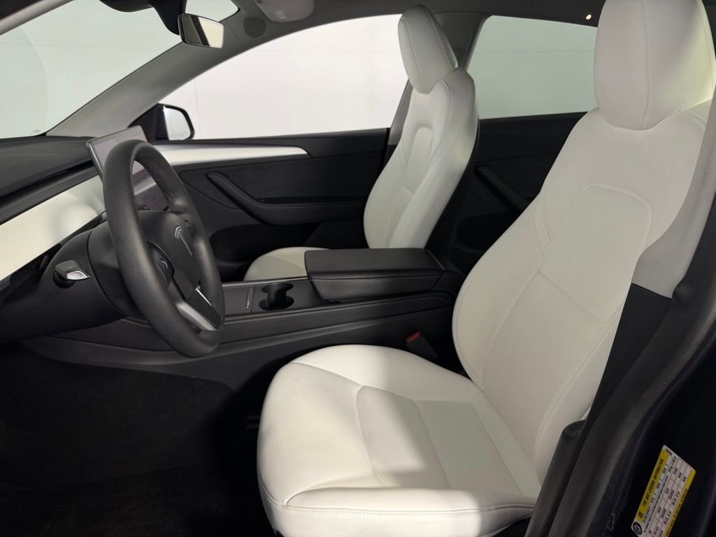 Used 2024 Tesla Model Y Long Range image 21