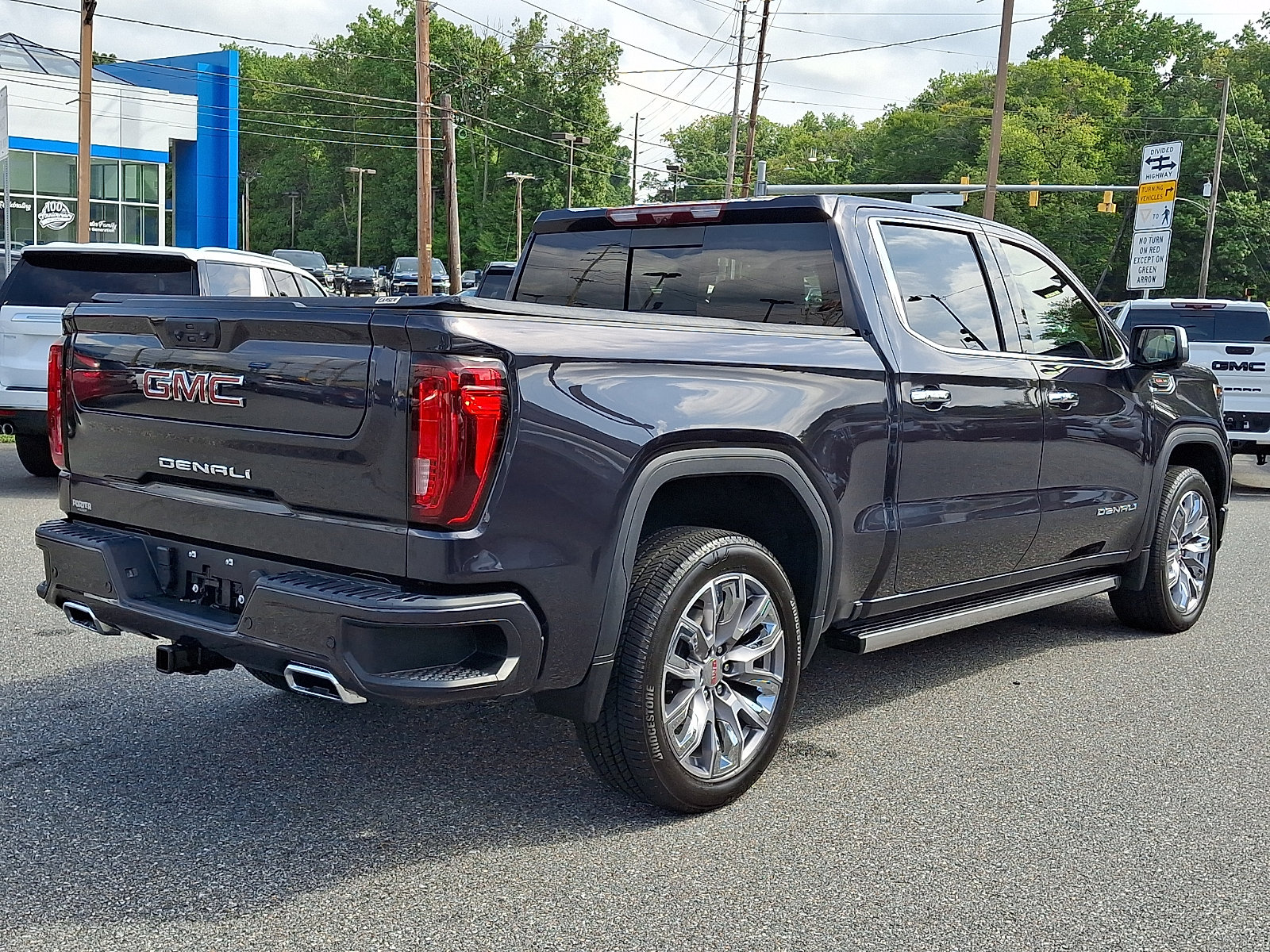 Certified 2025 GMC Sierra 1500 Denali w/ Denali Reserve Package AWD/4WD image 6