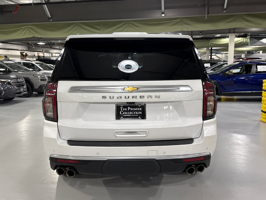 Used 2024 Chevrolet Suburban High Country w/ Advanced Technology Package AWD/4WD image 2