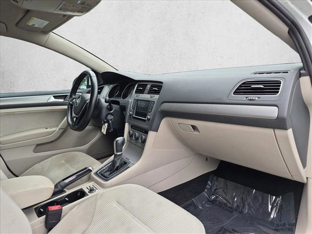 Used 2017 Volkswagen Golf S AWD/4WD image 21