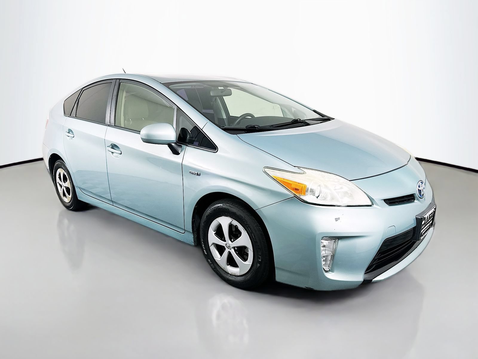 Used 2014 Toyota Prius Two FWD video 1