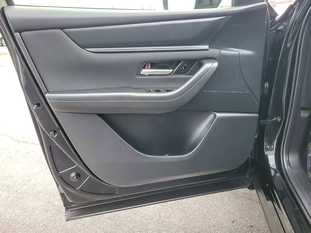 Used 2025 MAZDA CX-90 3.3 Turbo w/ Select Package image 16