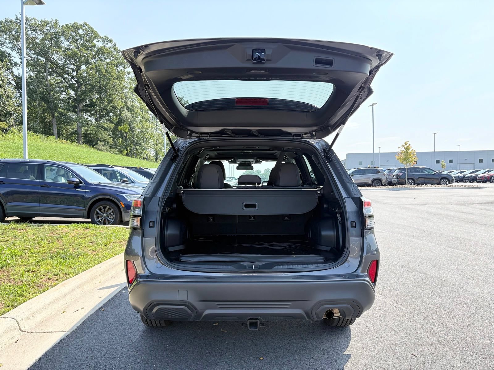Certified 2026 Subaru Forester Premium w/ Base/Premium Package AWD/4WD image 11