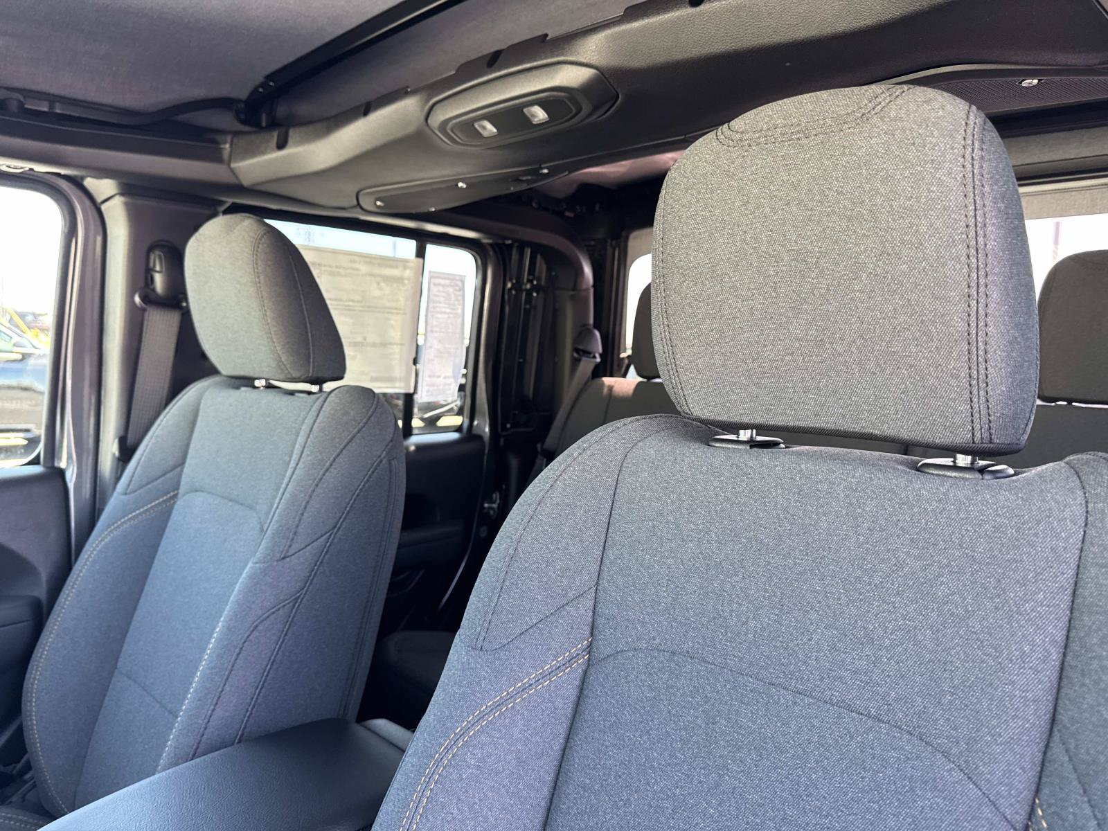 New 2026 Jeep Gladiator Sport AWD/4WD image 25