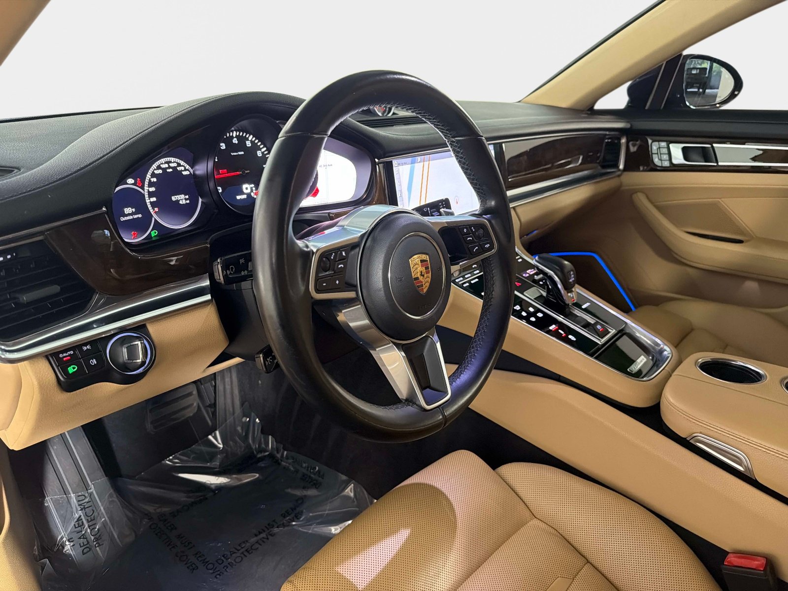 Used 2017 Porsche Panamera 4 AWD/4WD image 41