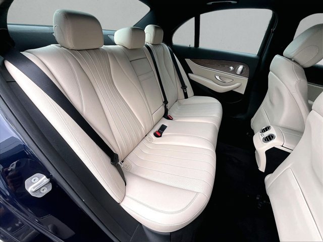 Used 2017 Mercedes-Benz E 300 image 29