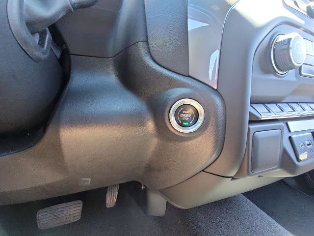 Used 2024 Chevrolet Silverado 1500 Custom image 16