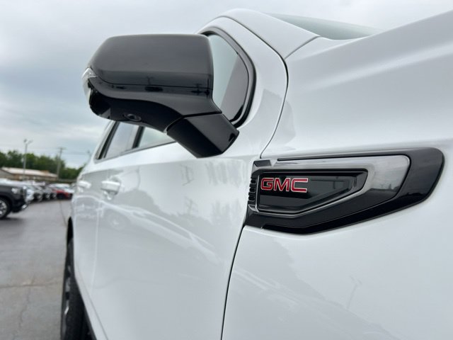 New 2026 GMC Yukon AT4 w/ AT4 Premium Plus Package AWD/4WD image 18