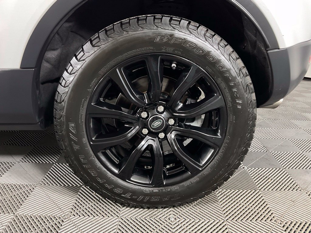 Used 2019 Land Rover Range Rover Evoque SE Premium AWD/4WD image 10