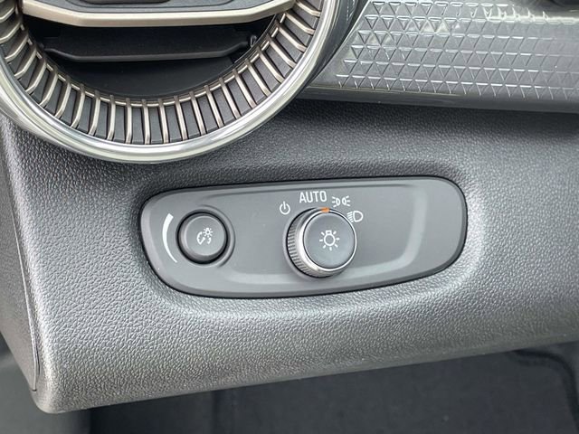 New 2026 Chevrolet Trax ACTIV w/ Driver Confidence Package image 17