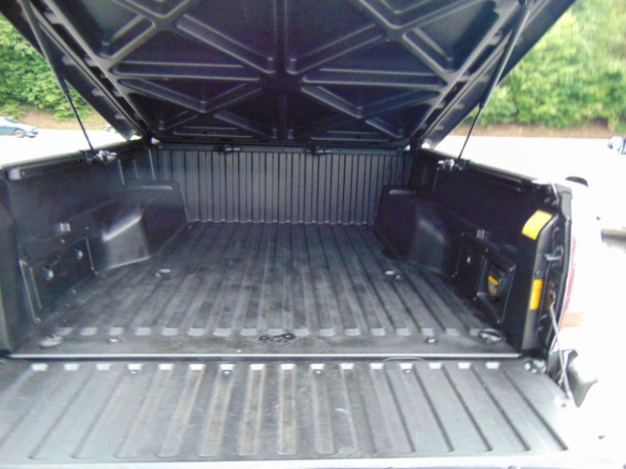 Used 2009 Toyota Tacoma PreRunner w/ TRD Sport Pkg RWD image 10