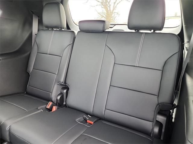 New 2026 GMC Acadia Elevation w/ Super Cruise Package FWD image 17