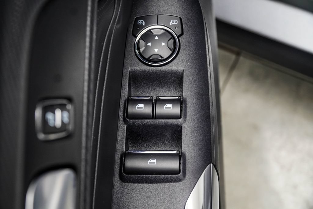 Used 2025 Ford Mustang Premium RWD image 36