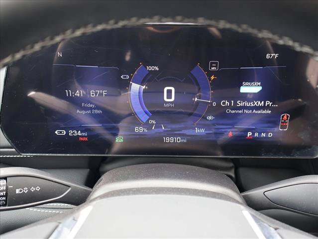 Used 2024 Chevrolet Blazer EV LT AWD/4WD image 14