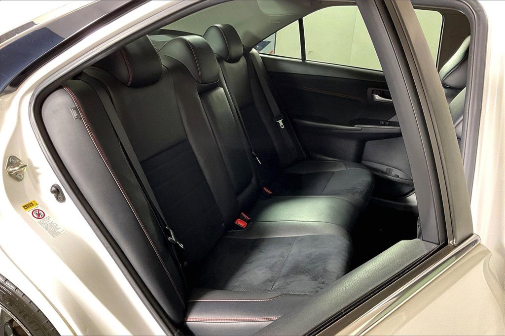 Used 2017 Toyota Camry XSE image 25